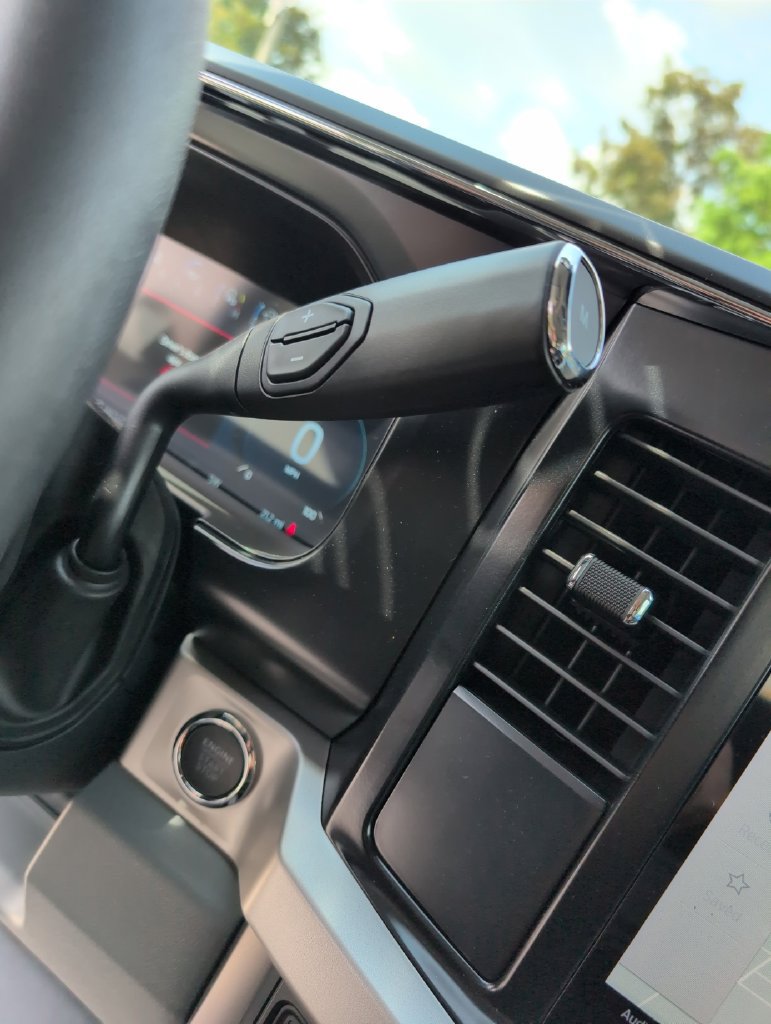 New 2026 Ford F250 XLT w/ XLT Premium Package AWD/4WD image 24
