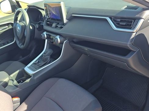 Used 2023 Toyota RAV4 XLE image 29