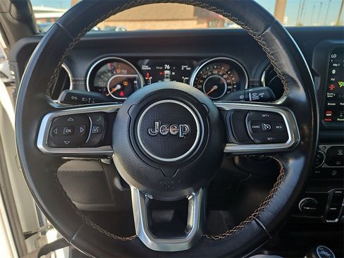 Used 2021 Jeep Gladiator Overland image 25