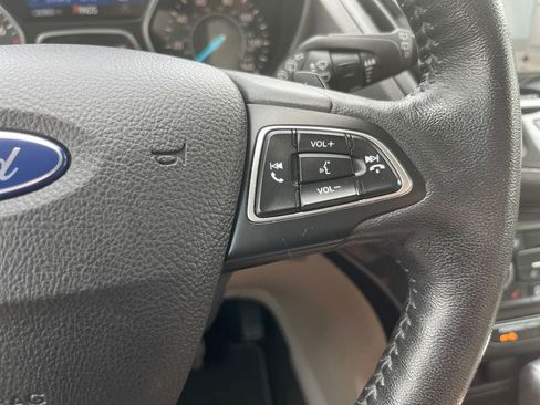 Used 2017 Ford Escape Titanium AWD/4WD image 20