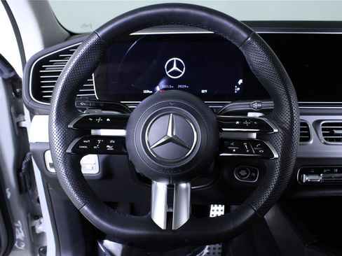 Used 2024 Mercedes-Benz GLS 450 4MATIC image 23
