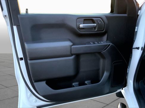 Used 2024 Chevrolet Silverado 1500 Custom AWD/4WD image 40
