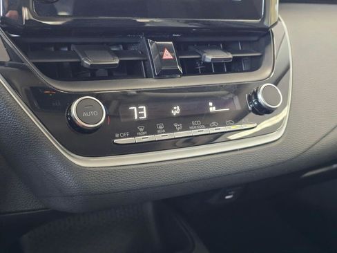Used 2024 Toyota Corolla LE FWD image 31