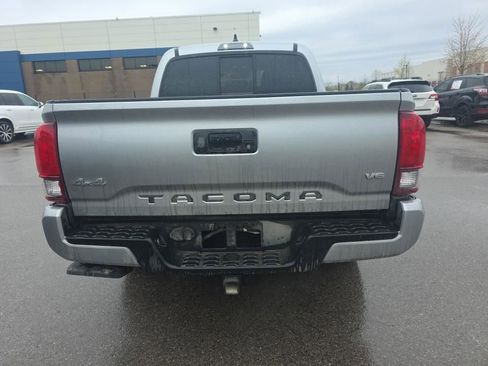 Used 2023 Toyota Tacoma SR AWD/4WD image 8