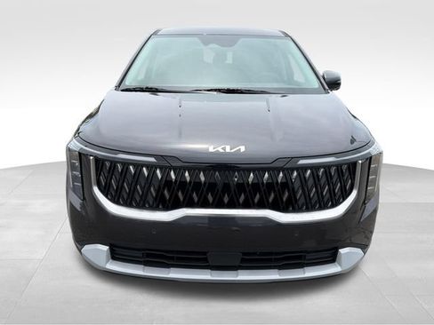 New 2026 Kia Carnival FWD image 2
