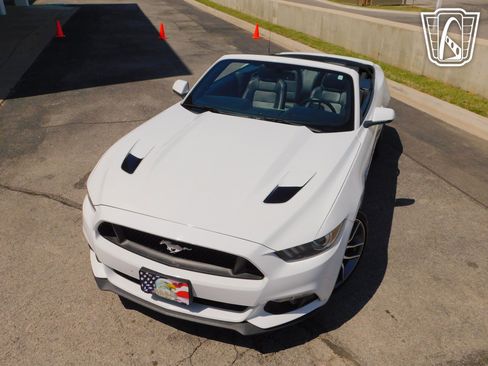 Used 2015 Ford Mustang GT Premium w/ Equipment Group 401A image 3