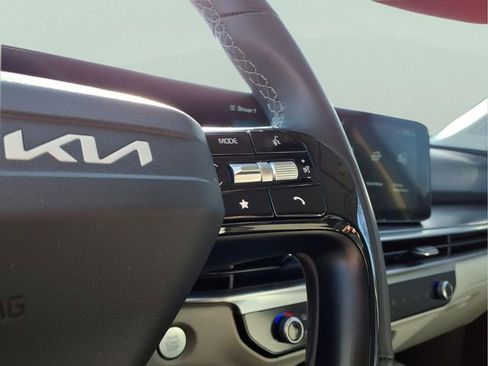 New 2026 Kia Sorento S image 10