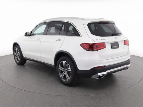 Used 2020 Mercedes-Benz GLC 300 4MATIC image 4