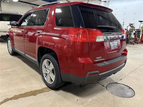 Used 2015 GMC Terrain SLE w/ Chrome Edition image 4