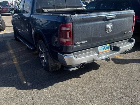 Used 2019 RAM 1500 Laramie AWD/4WD image 3