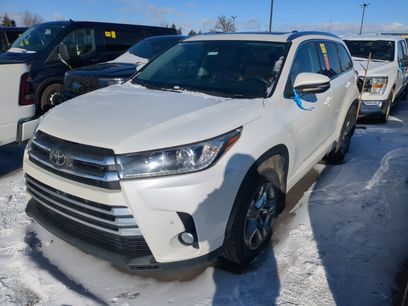 Used 2017 Toyota Highlander Limited
