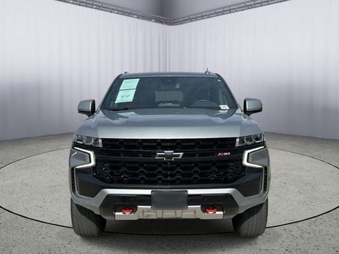 Used 2024 Chevrolet Tahoe Z71 w/ Luxury Package AWD/4WD image 4