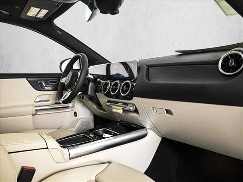 New 2026 Mercedes-Benz GLA 250 4MATIC image 24