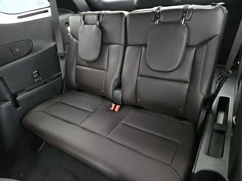 New 2026 Ford Explorer Platinum image 29