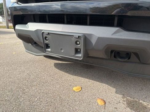 Used 2021 Chevrolet Colorado LT w/ LT Convenience Package image 12