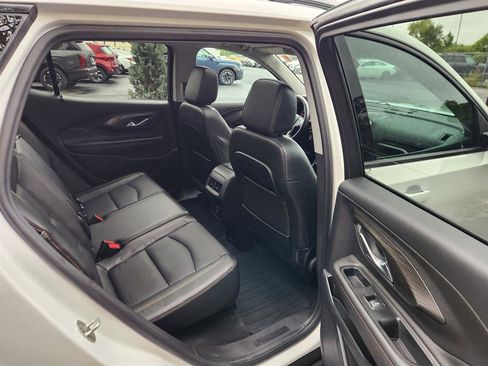 Used 2020 GMC Terrain SLT w/ Preferred Package image 16