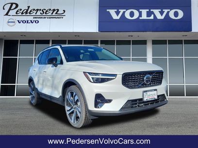 New 2026 Volvo XC40 B5 Ultra w/ Climate Package
