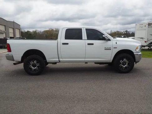 Used 2016 RAM 2500 Tradesman w/ Chrome Appearance Group AWD/4WD image 17
