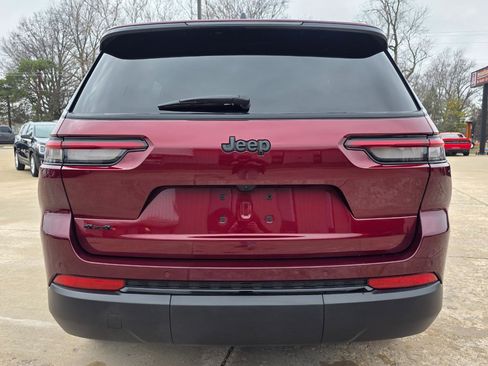 Used 2024 Jeep Grand Cherokee L Altitude image 22