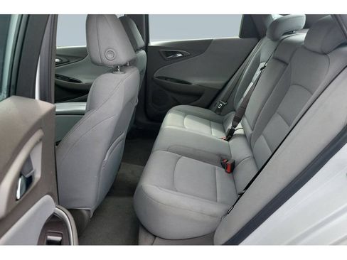 Used 2022 Chevrolet Malibu LT FWD image 12
