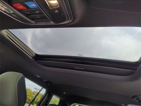 New 2025 Jeep Grand Cherokee L Laredo w/ Luxury Tech Group I image 3