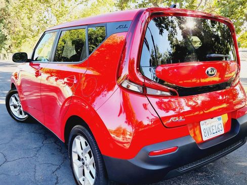 Used 2021 Kia Soul S image 11