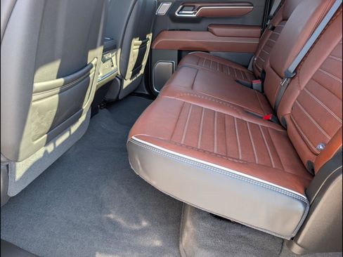 Used 2025 GMC Sierra 1500 Denali Ultimate AWD/4WD image 12