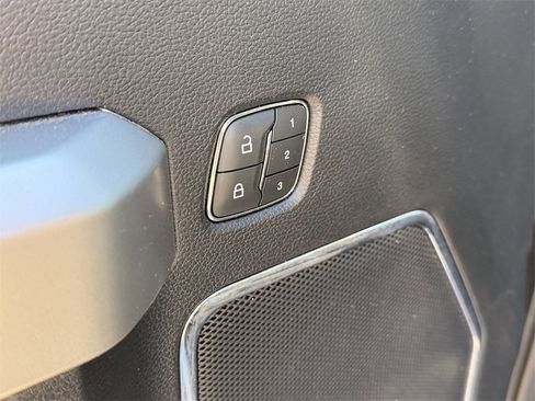 Used 2020 Ford F150 Lariat image 18