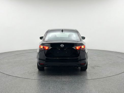Used 2025 Nissan Versa SV FWD image 7