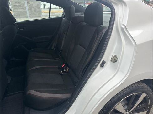 Used 2018 Subaru Impreza 2.0i Sport image 9