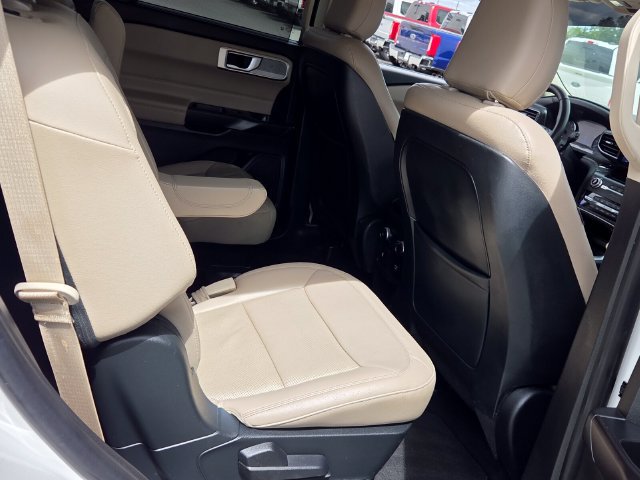 Used 2020 Ford Explorer Limited RWD image 16