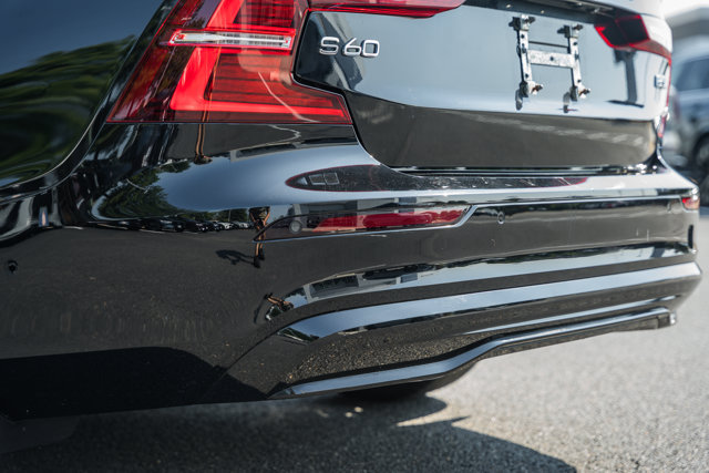 Certified 2023 Volvo S60 B5 Plus w/ Climate Package AWD/4WD image 9