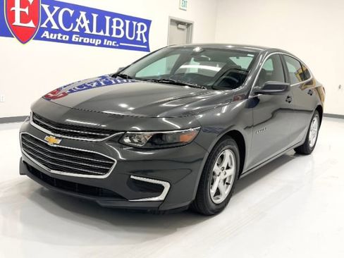 Used 2018 Chevrolet Malibu LS FWD image 8