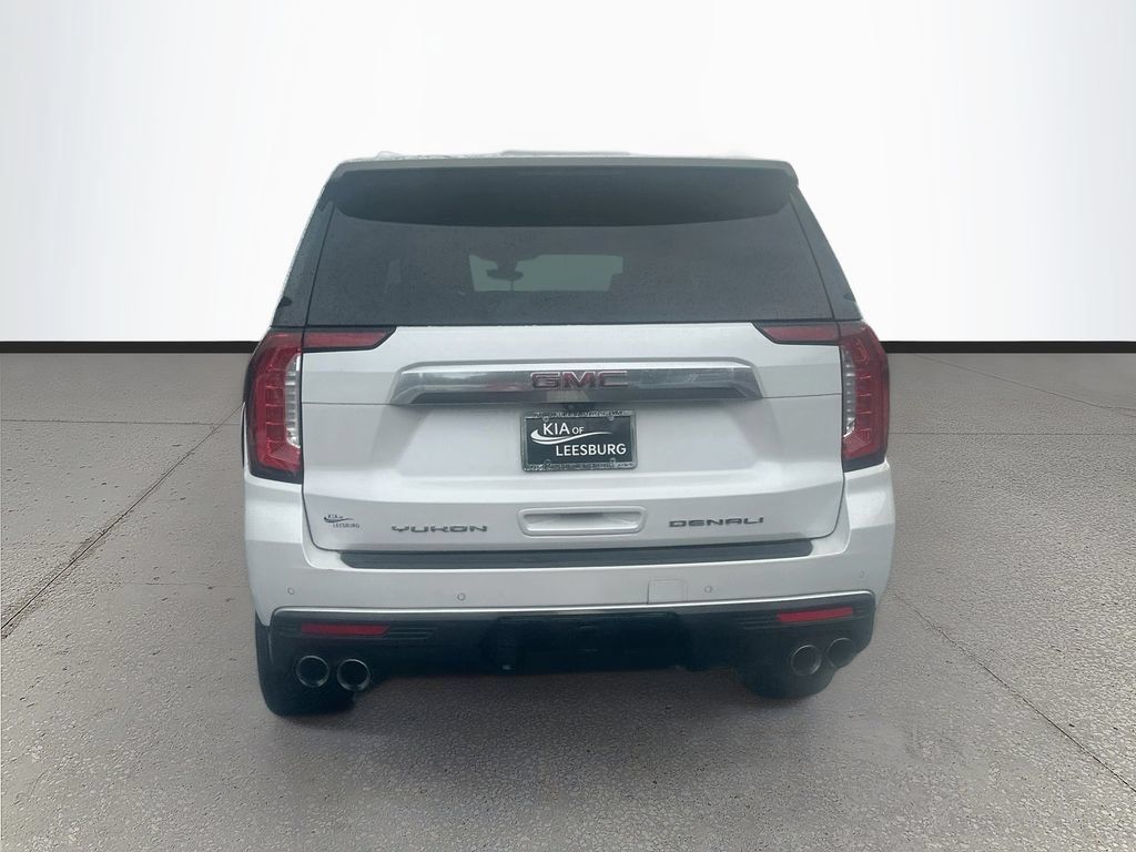 Used 2021 GMC Yukon XL Denali w/ Denali Premium Package RWD image 6