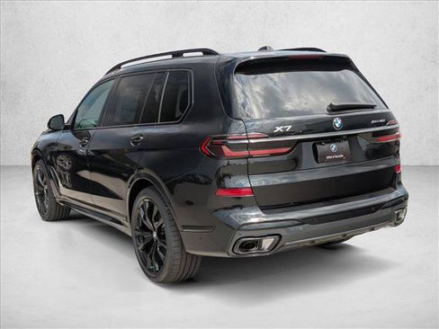 Used 2026 BMW X7 xDrive40i w/ Executive Package AWD/4WD image 9