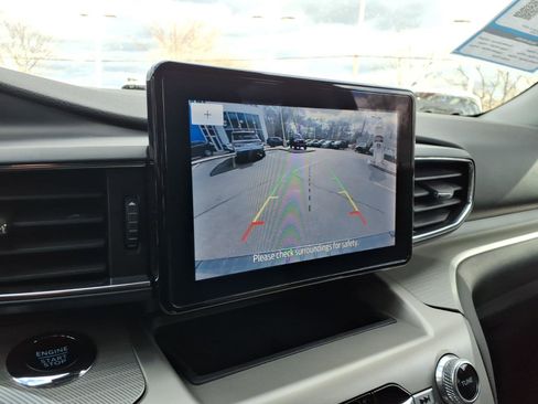Used 2023 Ford Explorer XLT w/ Equipment Group 202A image 19