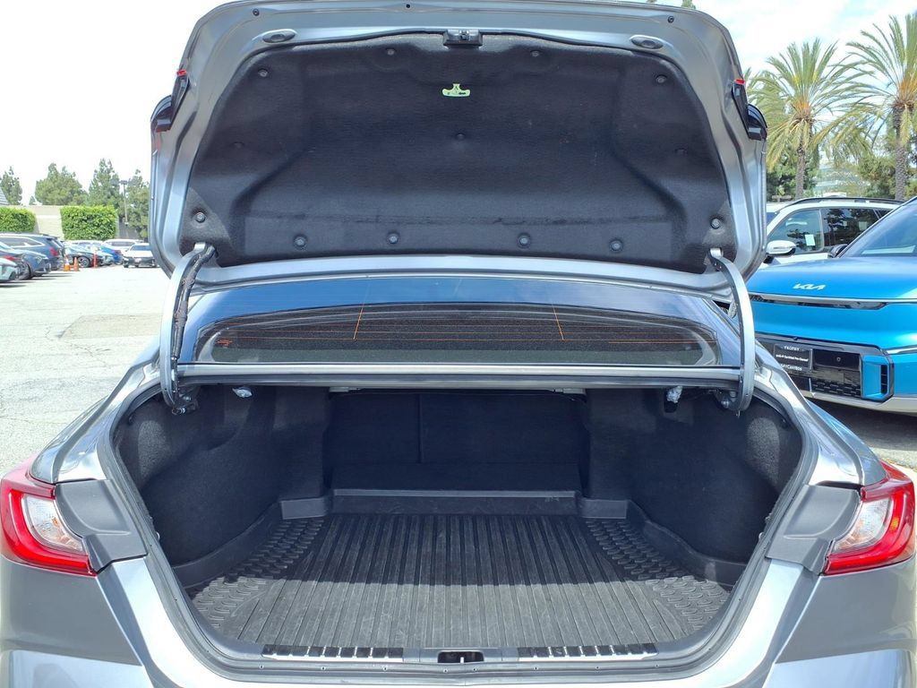 Used 2025 Toyota Camry SE w/ Convenience Package FWD image 23