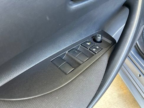Used 2025 Toyota Corolla LE FWD image 37