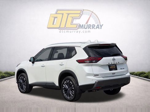 Used 2025 Nissan Rogue SL w/ Tech Package AWD/4WD image 7