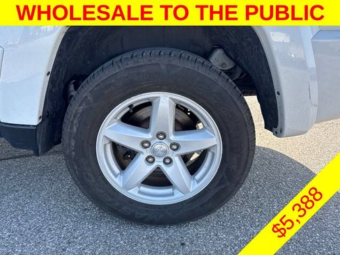 Used 2012 Jeep Liberty Sport AWD/4WD image 9