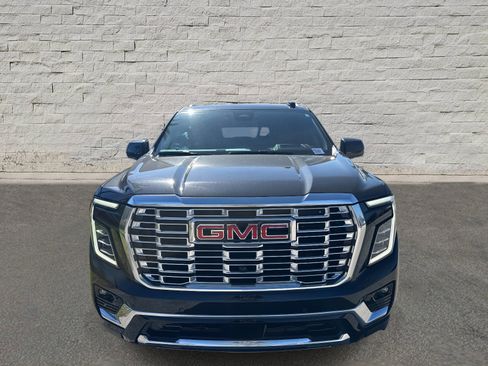 Used 2025 GMC Yukon Denali image 8