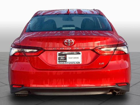Used 2024 Toyota Camry LE FWD image 5