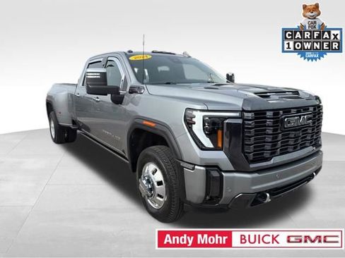Used 2024 GMC Sierra 3500 Denali Ultimate AWD/4WD image 3