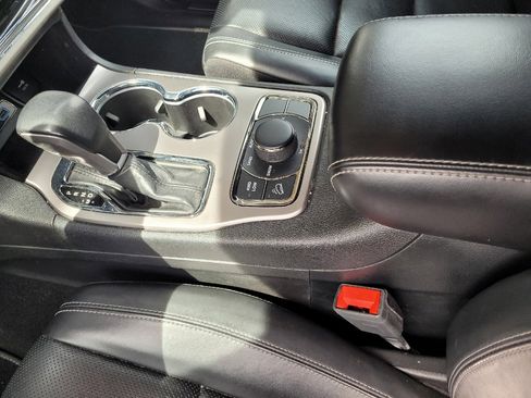 Used 2021 Jeep Grand Cherokee Limited w/ Quick Order Package 28K 80th AWD/4WD image 26