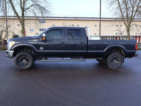 Used 2012 Ford F350 Lariat w/ Chrome Pkg image 3