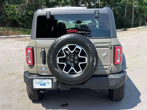 New 2026 Ford Bronco Outer Banks AWD/4WD image 4