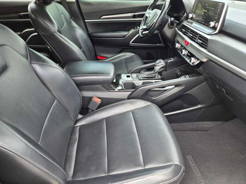 Used 2020 Kia Telluride S FWD image 13
