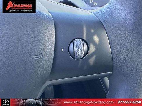 Used 2023 Tesla Model Y Long Range image 24