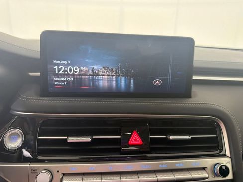Used 2026 Genesis G70 2.5T Prestige RWD image 17