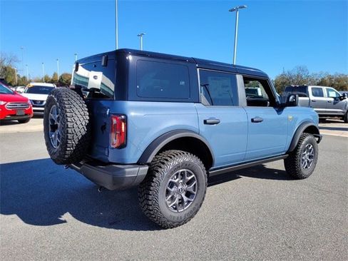 New 2025 Ford Bronco Badlands image 10